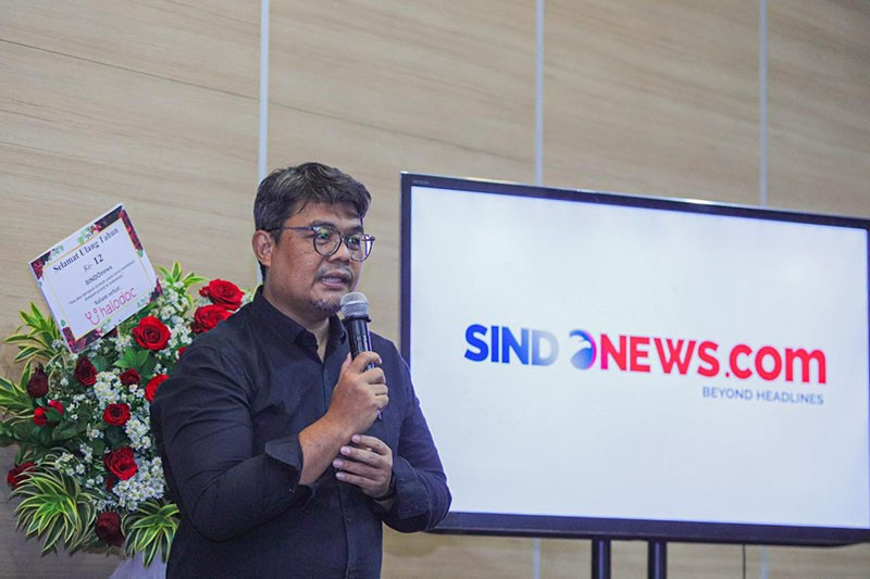 Potong Tumpeng Syukuran HUT ke-12 Sindonews.com - Bagian 5