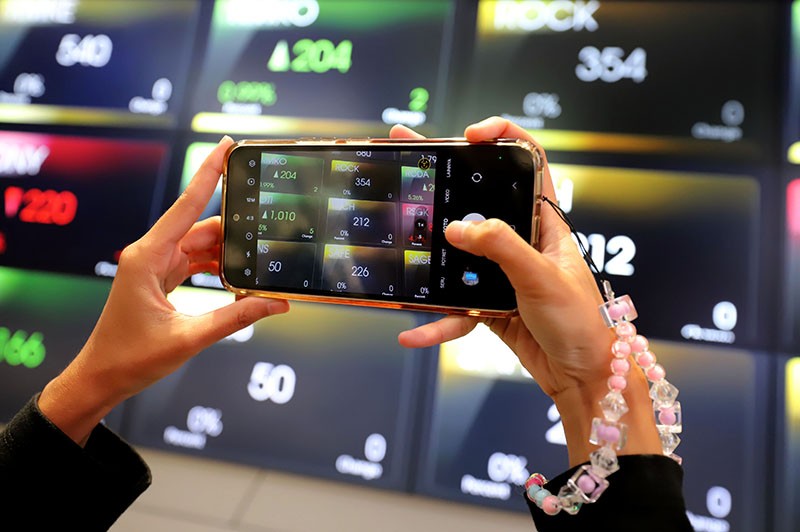 IHSG Ditutup di Zona Hijau pada Level 7.220,88 - Bagian 3