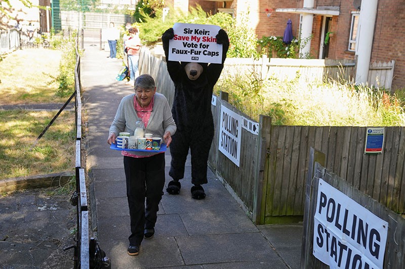 Pemilu Inggris Digelar Sederhana, Tidak Ada Spanduk Besar dan Tenda Mewah - Bagian 6