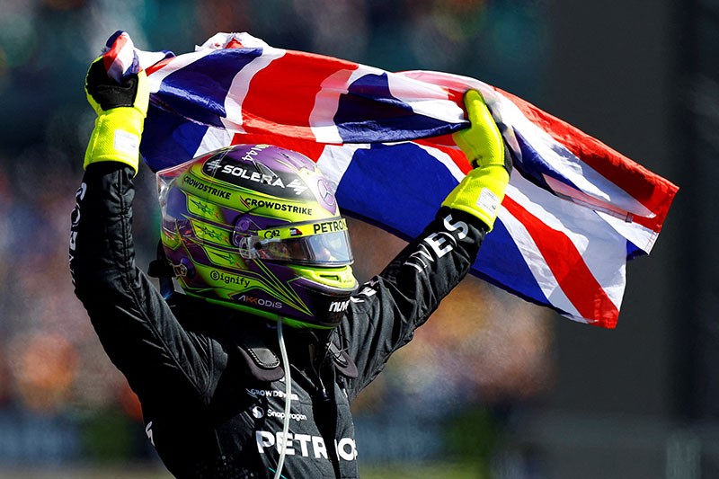 Lewis Hamilton Juara F1 GP Inggris di Sirkuit Silverstone - Bagian 1