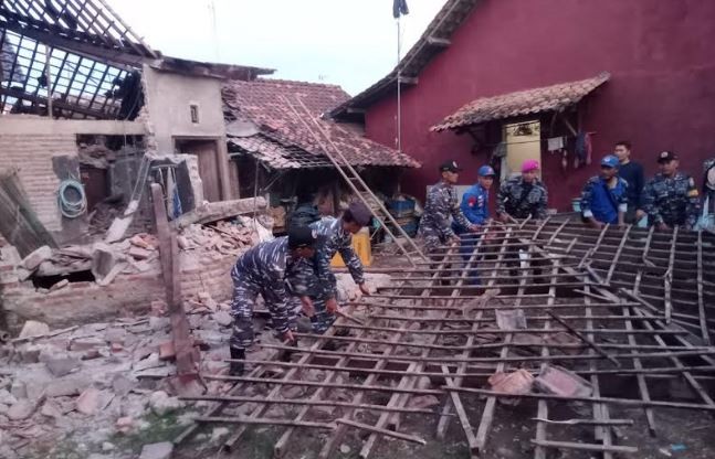 Update Dampak Gempa Batang M 4,4, BNPB: 49 Rumah Rusak, 12 Warga Luka-luka