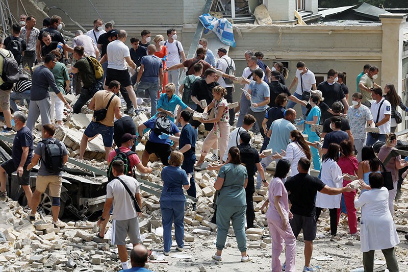 Foto-Foto Serangan Udara Rusia Hancurkan Rumah Sakit Anak di Kyiv Ukraina - Bagian 3