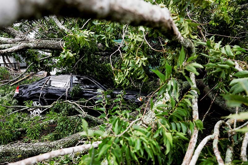 Foto-Foto Pesisir Texas Luluh Lantak Diterjang Badai Beryl - Bagian 3