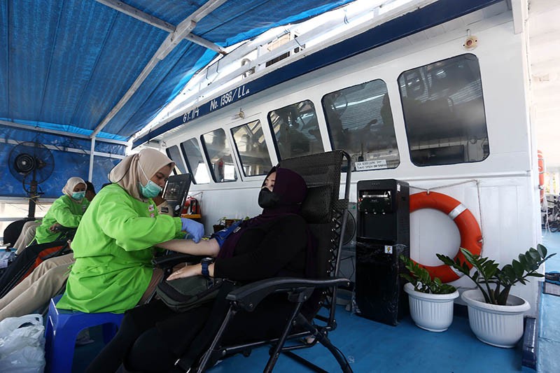 Donor Darah di Atas Rumah Sakit Terapung - Bagian 2