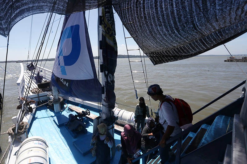 Donor Darah di Atas Rumah Sakit Terapung - Bagian 3