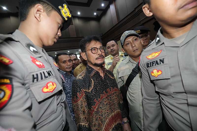 Ekspresi Syahrul Yasin Limpo Divonis 10 Tahun Penjara - Bagian 5