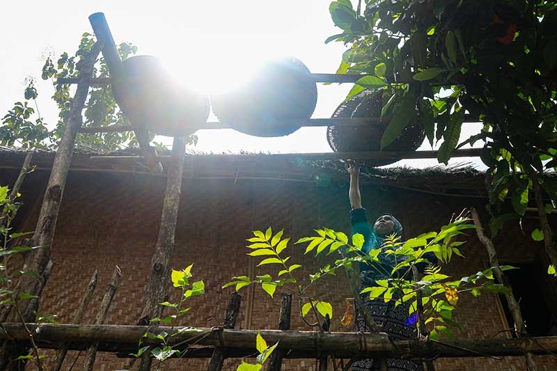 Kekayaan Alam Melimpah di Kampung Dukuh Garut Selatan - Bagian 6