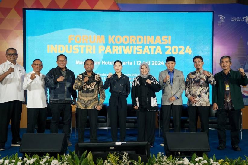 Wamenparekraf Angela Tanoesoedibjo Buka Forum Koordinasi Industri Pariwisata 2024 - Bagian 4