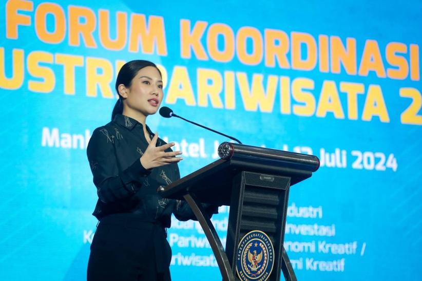 Wamenparekraf Angela Tanoesoedibjo Buka Forum Koordinasi Industri Pariwisata 2024 - Bagian 1