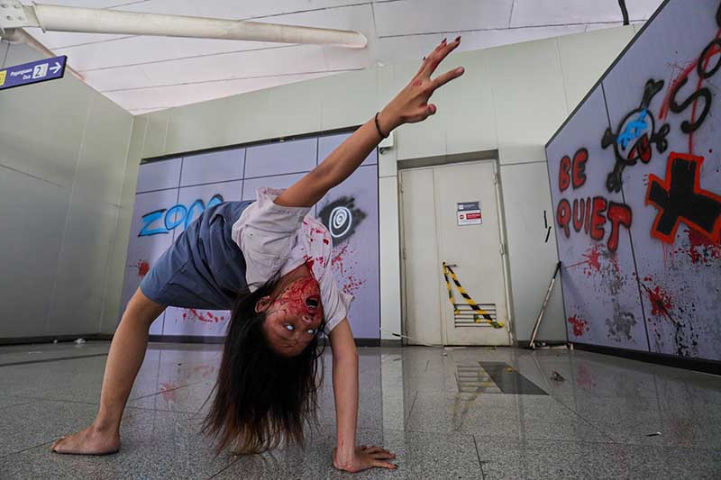 Penampakan Driver Ojol Berubah Wujud Setelah Digigit Penumpang LRT Jakarta - Bagian 2