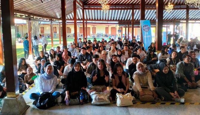 Ribuan Anak Muda Antusias Ikuti Audisi Indonesian Idol 2024 di Solo