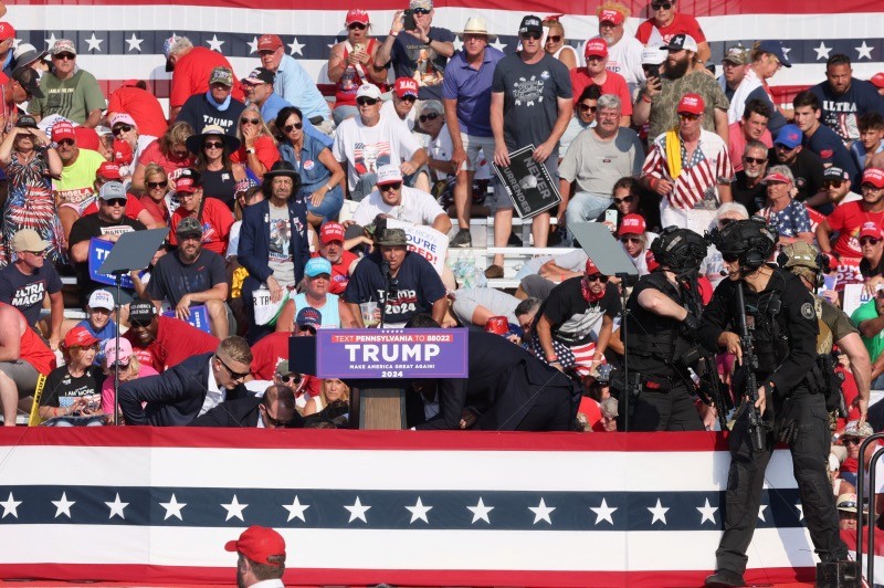 Bidikan Sniper Secret Service Tembak Mati Tersangka Penembak Donald Trump - Bagian 3