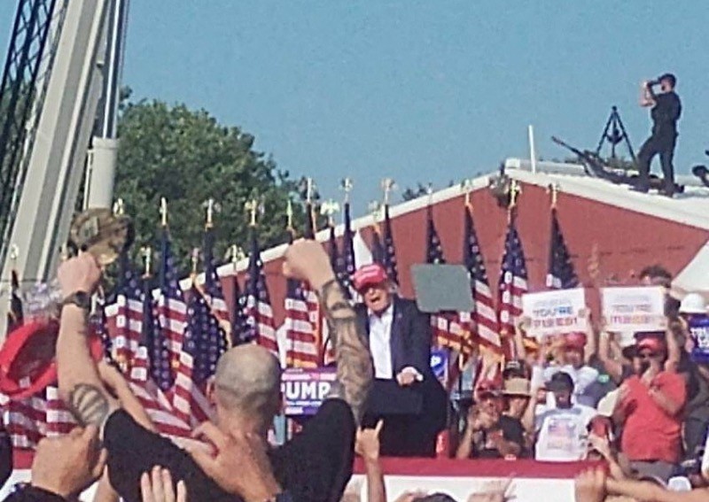 Bidikan Sniper Secret Service Tembak Mati Tersangka Penembak Donald Trump - Bagian 1