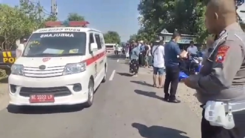 Motor Disenggol Truk di Ngawi, Ibu Rumah Tangga Tewas Anak Usia Balita Luka-luka