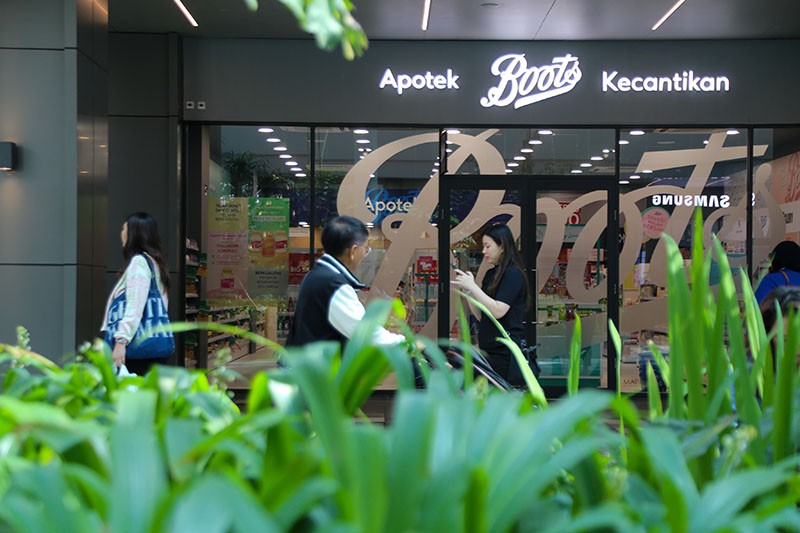 Ruang Ritel Berpadu Gaya Hidup Kontemporer - Bagian 5