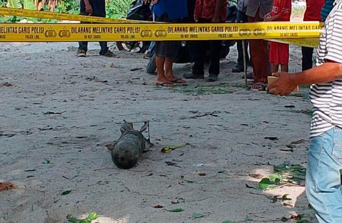 Pemulung Temukan Benda Mirip Rudal di Bawah Jembatan Indrapura Batubara