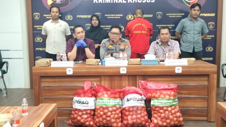Polda Kalteng Ungkap 8,4 Ton Bawang Bombay Ilegal di Palangka Raya, 1 Orang Ditangkap