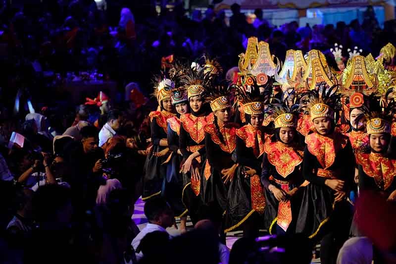 Pembukaan F8 Makassar 2024 Diisi Pentas Seni 18 Negara Sahabat - Bagian 3