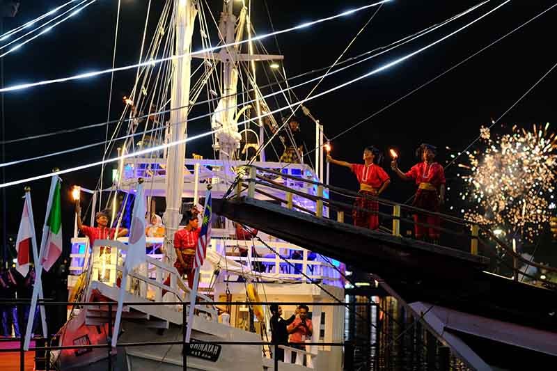 Pembukaan F8 Makassar 2024 Diisi Pentas Seni 18 Negara Sahabat - Bagian 2