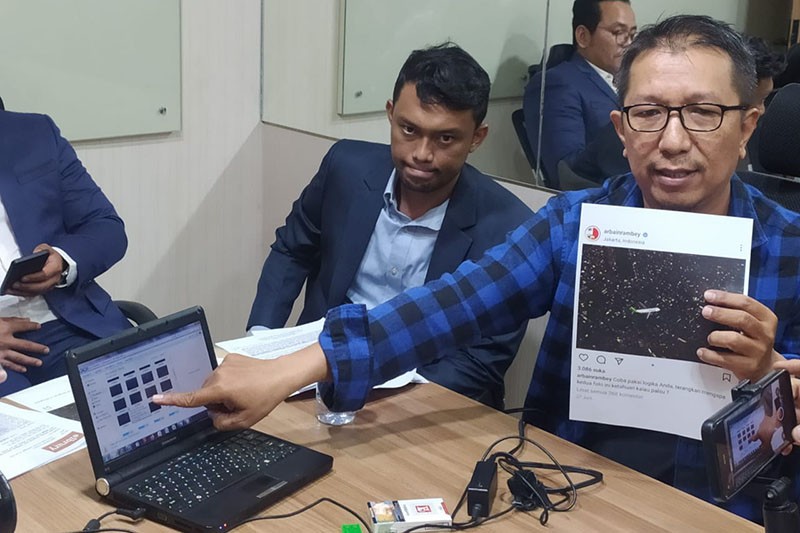 Fotografer Senior Arbain Rambey Disomasi Gegara Tuduhan Foto Palsu - Bagian 3