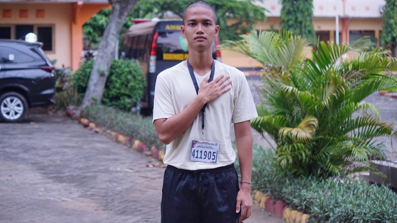 Demi Ayah, Nathanael Putra Dayak Kubur Cita-Cita Dokter Masuk Akpol karena Gratis