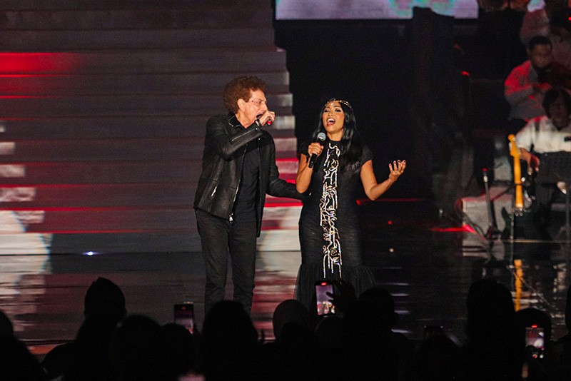 Penampilan Anggun C Sasmi Bayar Kerinduannya dengan Indonesia - Bagian 6