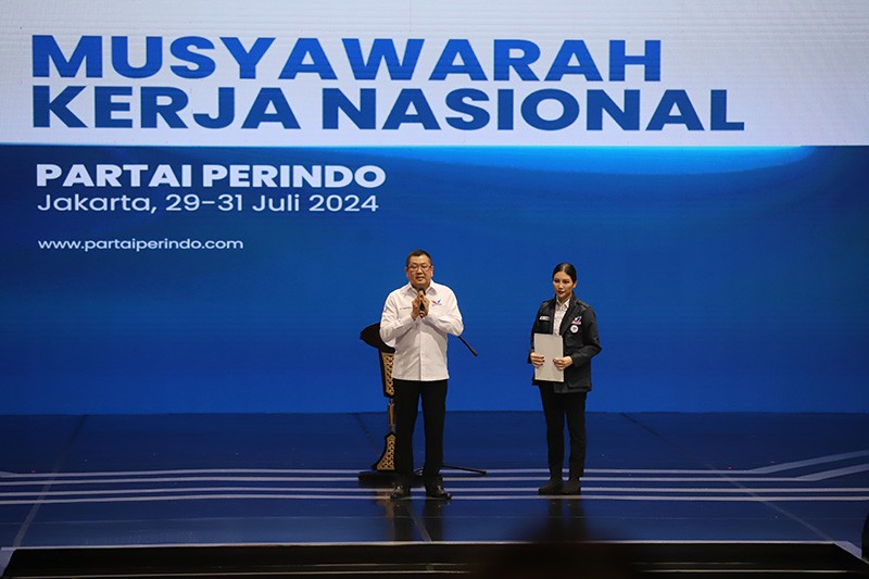 HT Tugaskan Angela Tanoesoedibjo sebagai Ketua Umum Partai Perindo - Bagian 1