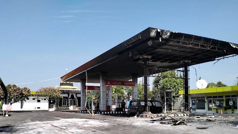SPBU Colomadu di Karanganyar Jawa Tengah Terbakar