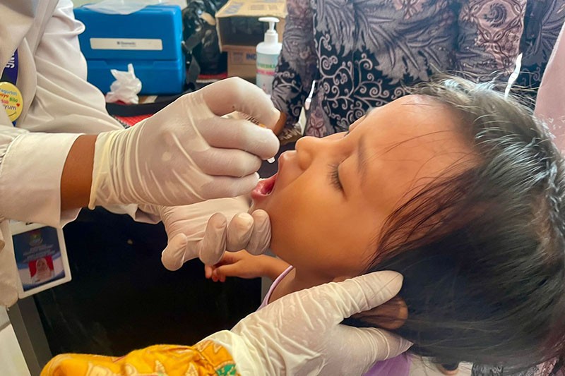 Antusiasme Anak-Anak Ikuti Imunisasi Polio di Desa Pasir Barat Tangerang - Bagian 2