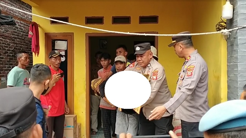 title 5 Guru Diperiksa Polisi Kasus Bocah SD di Indramayu Tewas Diduga Korban Bullying 5 Guru Diperiksa Polisi Kasus Bocah SD di Indramayu Tewas Diduga Korban Bullying