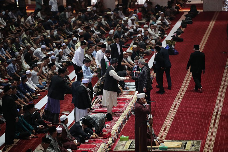 Suasana Sholat Gaib untuk Pemimpin Hamas Ismail Haniyeh di Masjid Istiqlal - Bagian 3