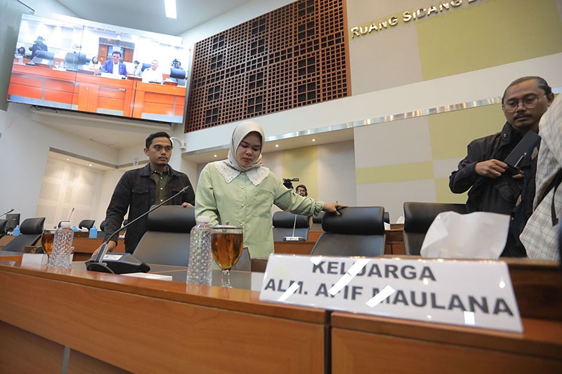 Mencari Keadilan, Keluarga Almarhum Afif Maulana Mengadu ke DPR - Bagian 3