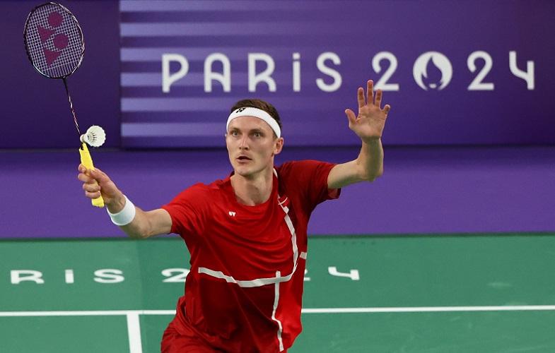 Viktor Axelsen Raih Emas Olimpiade Paris 2024 usai Libas Kunlavut Vitidsarn