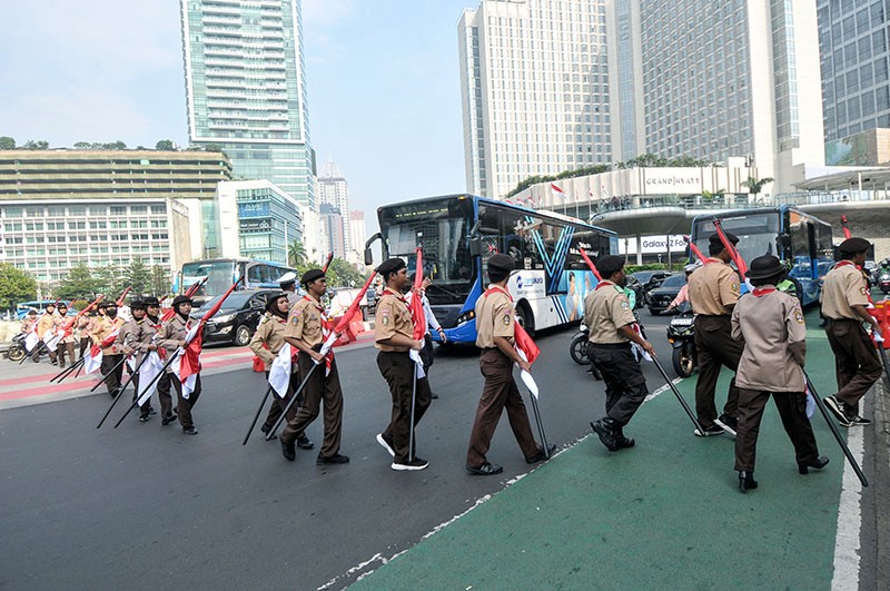 Pengibaran Bendera Merah Putih di Bundaran HI - Bagian 5