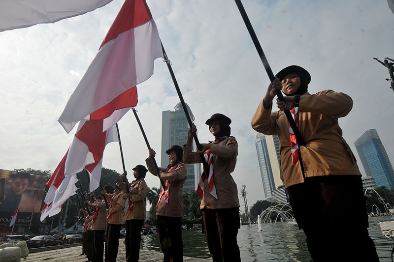 Pengibaran Bendera Merah Putih di Bundaran HI - Bagian 2