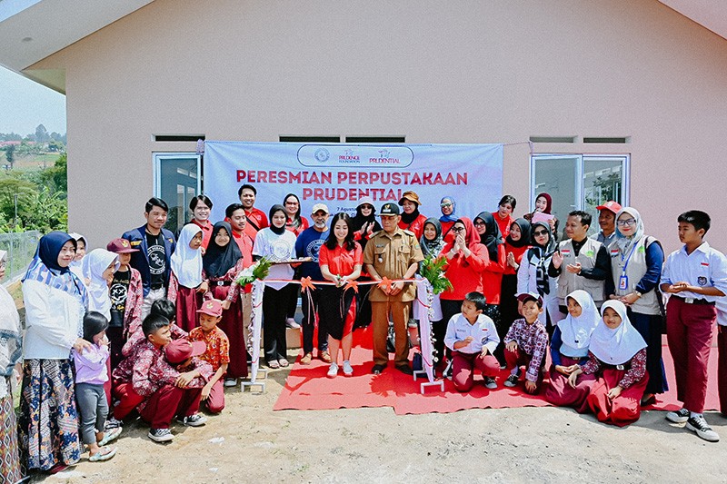 Rusak akibat Gempa, Perpustakaan di Desa Sukamulya Cianjur Kembali Dibangun - Bagian 3