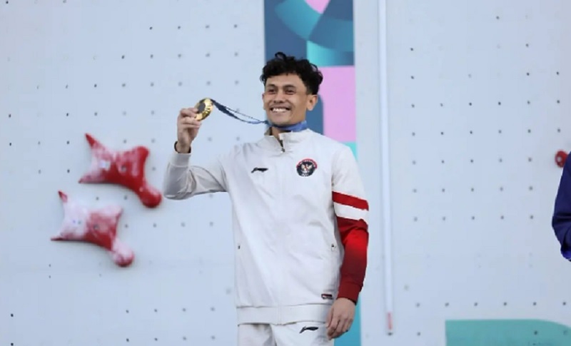 Veddriq Leonardo Raih Emas Olimpiade Paris 2024, Jokowi: Atlet Panjat Tebing Kebanggaan Indonesia Veddriq Leonardo Raih Emas Olimpiade Paris 2024, Jokowi: Atlet Panjat Tebing Kebanggaan Indonesia