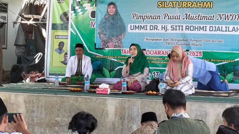 Sitti Rohmi Ajak Para Santri di Lombok Utara Lanjutkan Perjuangan Maulana Syech