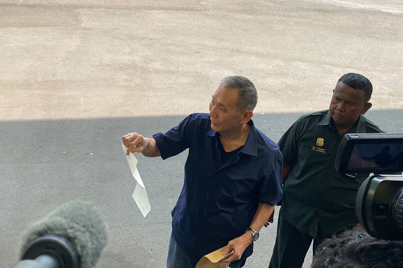 Jusuf Hamka Pamer Surat Pengunduran Diri dari Golkar, Susul Airlangga Hartarto Mundur - Bagian 4