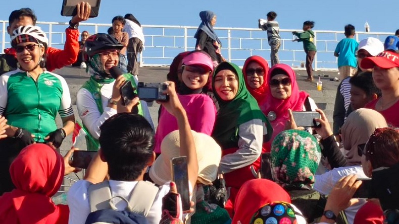 Unik! Rohmi-Firin Lelang Sepeda di Acara Gowes Mataram, Laku Terjual Rp3 Juta