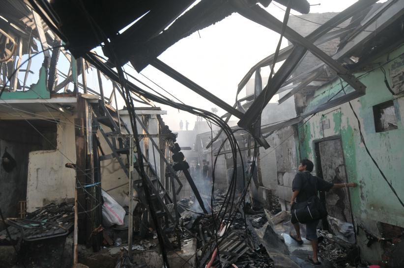 Ratusan Rumah di Permukiman Padat Penduduk Manggarai Ludes Terbakar - Bagian 2
