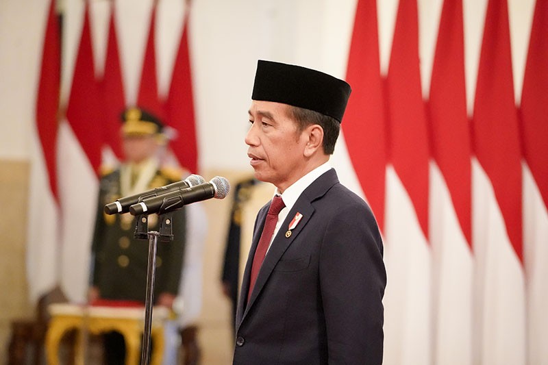 Momen Angela Tanoesoedibjo Terima Tanda Kehormatan Bintang Jasa Utama dari Presiden Jokowi - Bagian 8