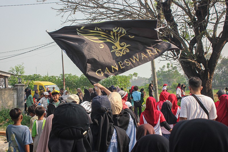 Ribuan Warga Mekar Baru Tangerang Jalan Santai Sambut HUT ke-79 RI - Bagian 3