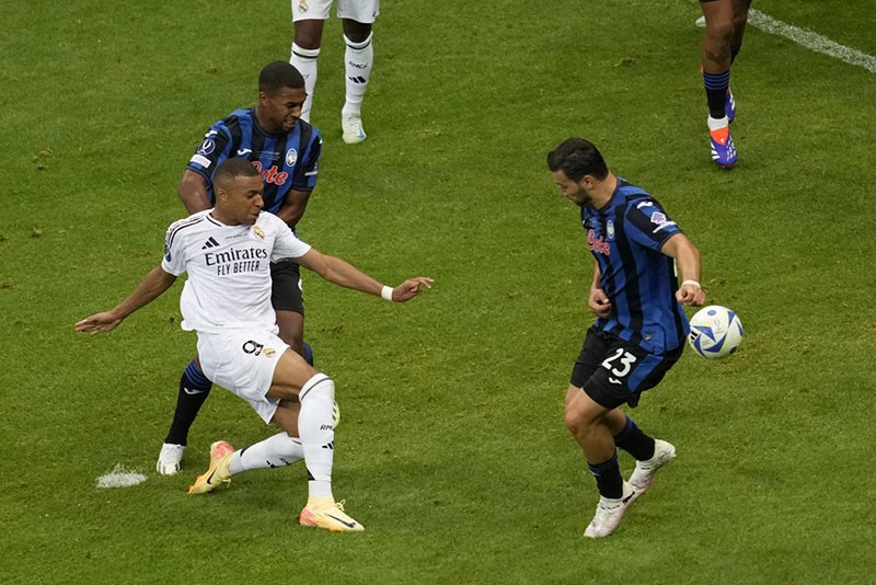 Debut Manis Mbappe Cetak Gol Bawa Real Madrid Juara Piala Super Eropa 2024 - Bagian 3