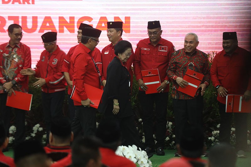 PDI Perjuangan Umumkan 305 Bakal Calon Kepala Daerah Maju pada Pilkada 2024 - Bagian 1