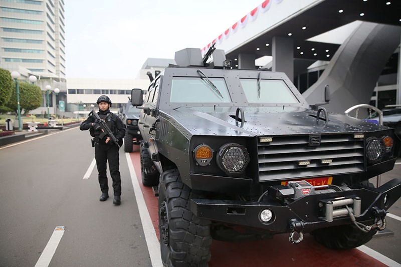 Ribuan Personel TNI Polri Jaga Ketat Kompleks Parlemen, Helikopter Kepresidenan Siaga - Bagian 2