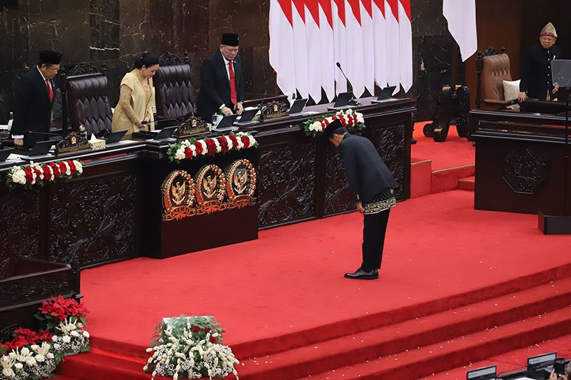 Momen Presiden Jokowi Pidato Kenegaraan Jelang Purnatugas - Bagian 4