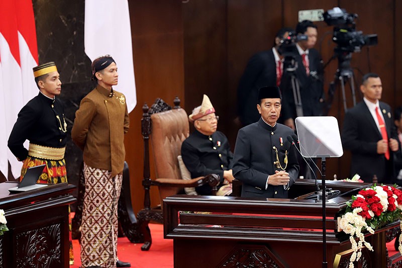 Momen Presiden Jokowi Pidato Kenegaraan Jelang Purnatugas - Bagian 2