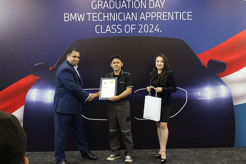 Kembangkan Keterampilan di Bidang Otomotif, BMW Indonesia Cetak Teknisi Muda - Bagian 2