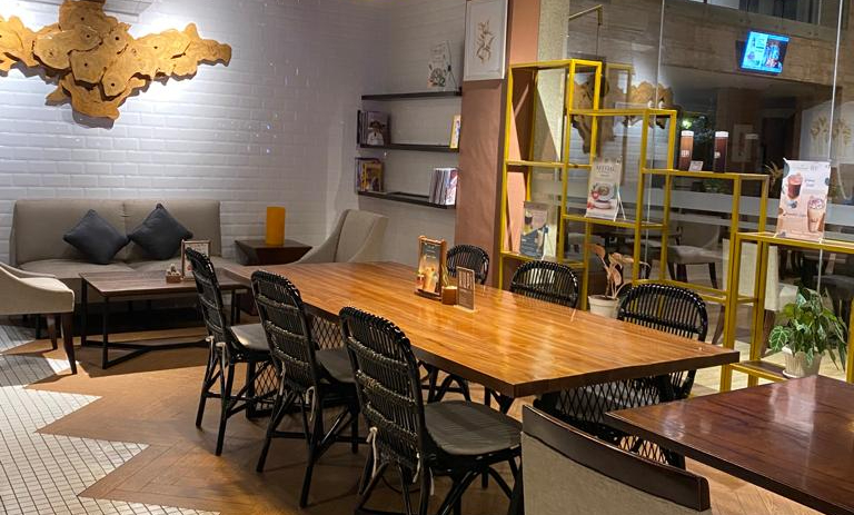 Nikmatnya Work From Kupi di Hotel Santika, Fasilitas Mewah Harga Terjangkau